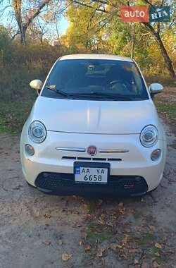 Хэтчбек Fiat 500e 2016 в 