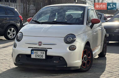 Хэтчбек Fiat 500e 2017 в 