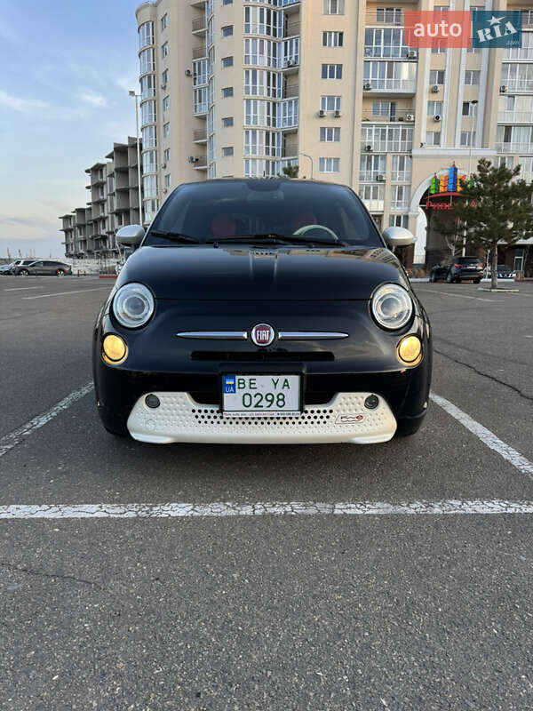 Хетчбек Fiat 500e 2013 в Миколаєві
