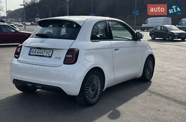 Хэтчбек Fiat 500e 2022 в 