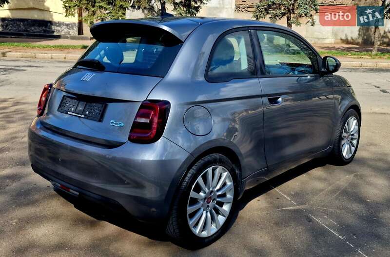 Хэтчбек Fiat 500e 2021 в Николаеве
