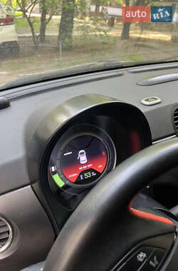 Хетчбек Fiat 500e 2015 в 