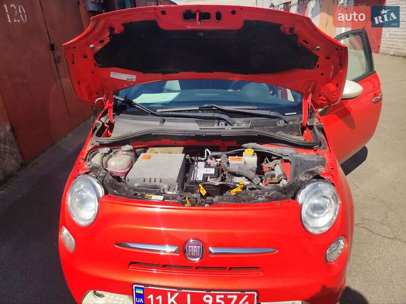 Хэтчбек Fiat 500e 2014 в Киеве