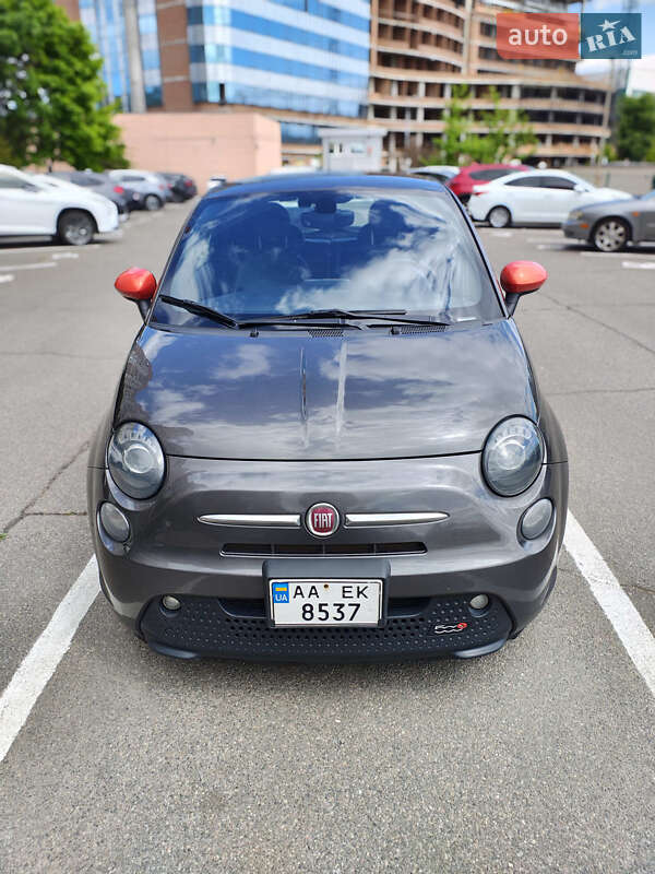 Хэтчбек Fiat 500e 2016 в 