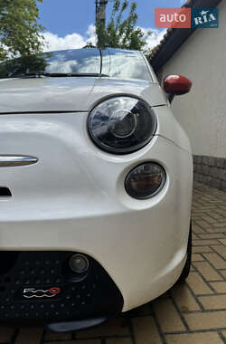 Хетчбек Fiat 500e 2015 в 
