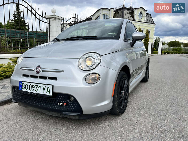 Хэтчбек Fiat 500e 2014 в 