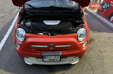 Хэтчбек Fiat 500e 2015 в 