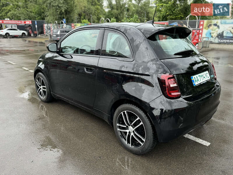 Хэтчбек Fiat 500e 2021 в Киеве