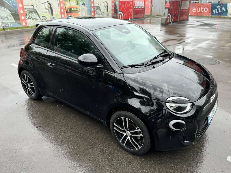 Хэтчбек Fiat 500e 2021 в Киеве