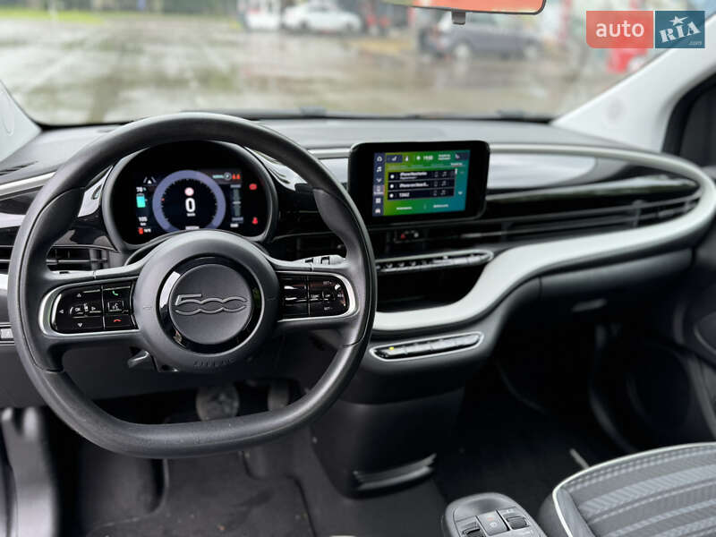 Хэтчбек Fiat 500e 2021 в Киеве