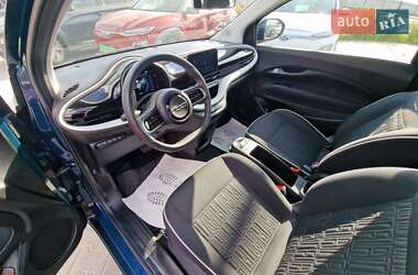Хэтчбек Fiat 500e 2022 в 