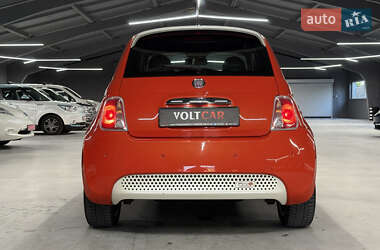 Хэтчбек Fiat 500e 2014 в 