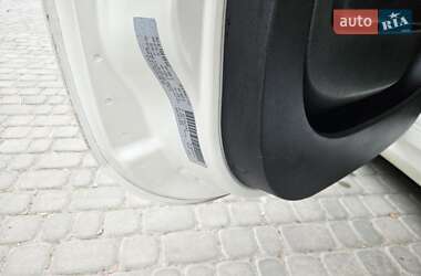 Хэтчбек Fiat 500e 2016 в 