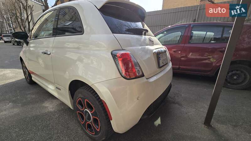 Хэтчбек Fiat 500e 2015 в Киеве