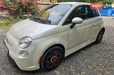 Хэтчбек Fiat 500e 2016 в 