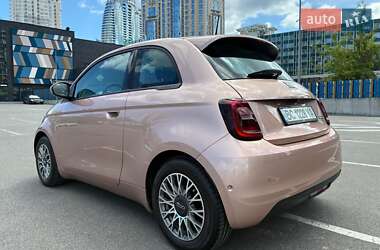 Хетчбек Fiat 500e 2021 в 