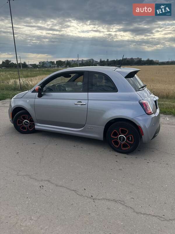 Хэтчбек Fiat 500e 2016 в Полтаве