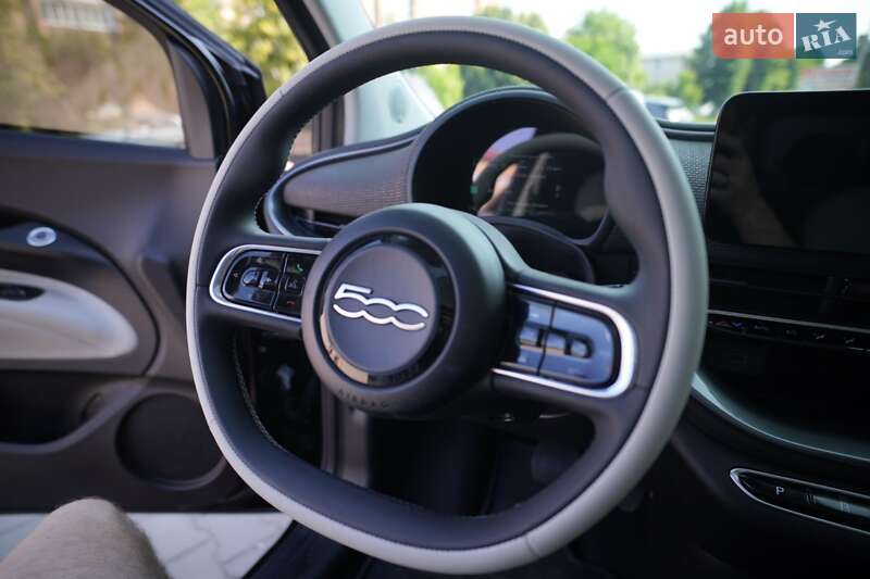 Хэтчбек Fiat 500e 2023 в Львове