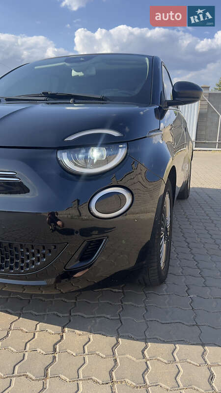 Хэтчбек Fiat 500e 2021 в Черноморске