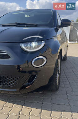Хэтчбек Fiat 500e 2021 в 