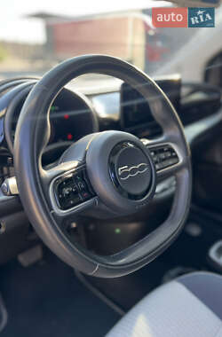 Хэтчбек Fiat 500e 2021 в 