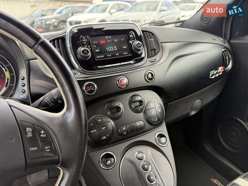 Хэтчбек Fiat 500e 2016 в Стрые
