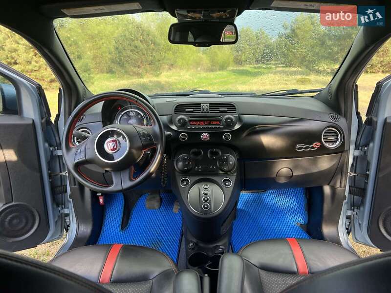 Хэтчбек Fiat 500e 2015 в Новояворовске