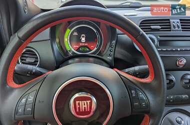 Хэтчбек Fiat 500e 2014 в 