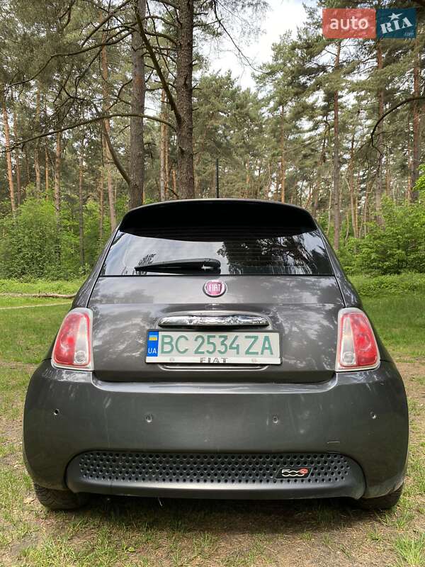 Хэтчбек Fiat 500e 2015 в Львове
