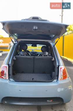 Хэтчбек Fiat 500e 2014 в 