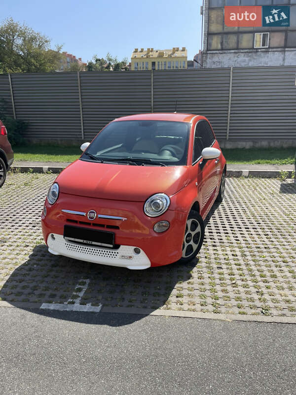 Хэтчбек Fiat 500e 2017 в Киеве