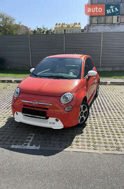 Хэтчбек Fiat 500e 2017 в 