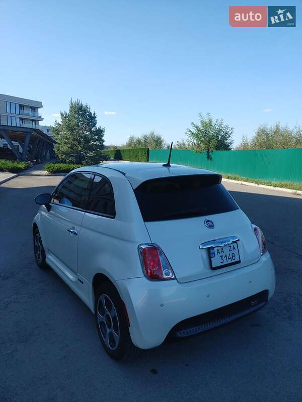 Хэтчбек Fiat 500e 2014 в Киеве