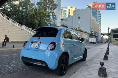 Хэтчбек Fiat 500e 2016 в 