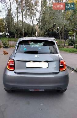 Универсал Fiat 500e 2021 в 