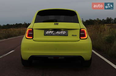 Хэтчбек Fiat 500e 2024 в 