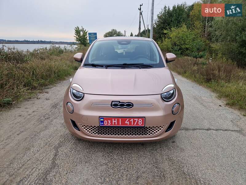 Хэтчбек Fiat 500e 2021 в Киеве