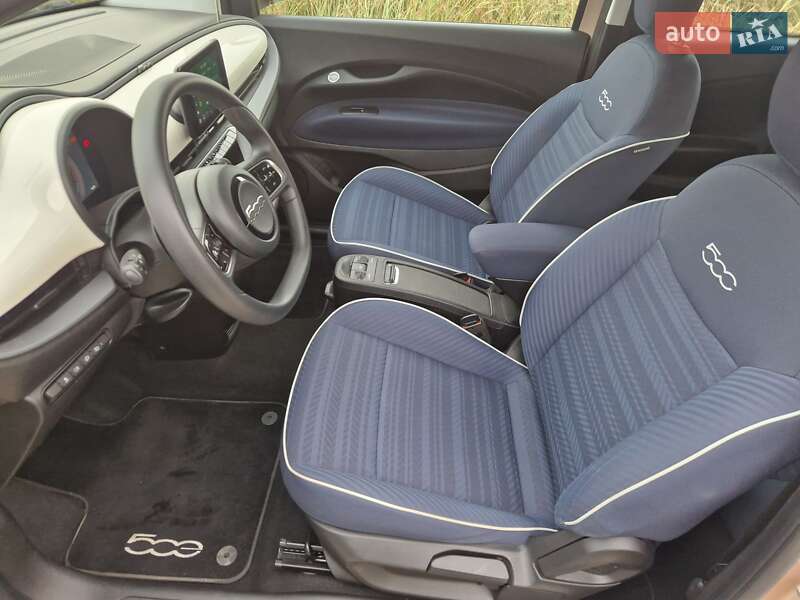 Хэтчбек Fiat 500e 2021 в Киеве