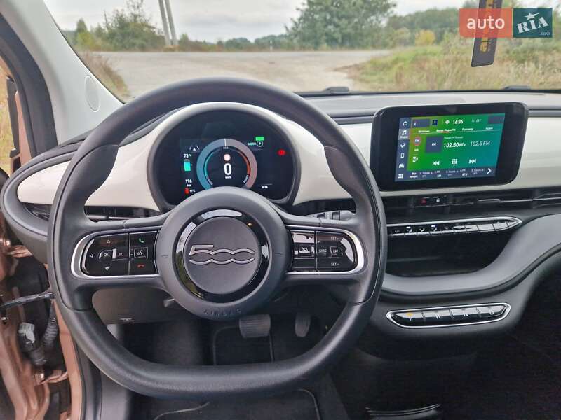 Хэтчбек Fiat 500e 2021 в Киеве