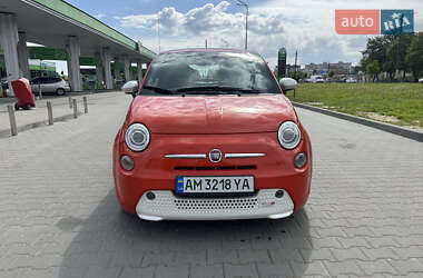 Хэтчбек Fiat 500e 2015 в 