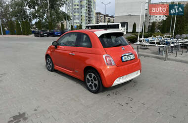 Хэтчбек Fiat 500e 2015 в 