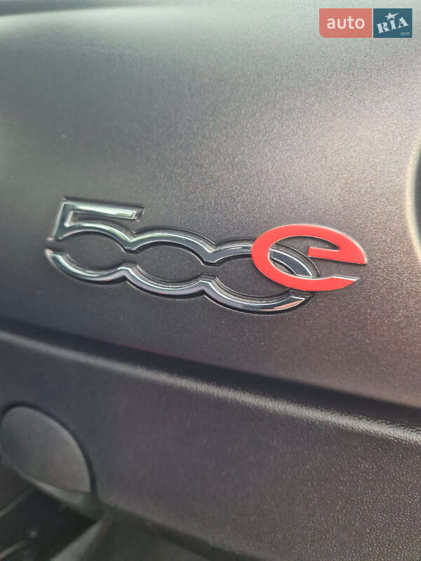 Хетчбек Fiat 500e 2014 в Житомирі