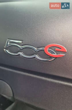 Хетчбек Fiat 500e 2014 в 