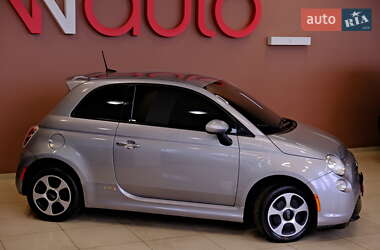 Хэтчбек Fiat 500e 2015 в 