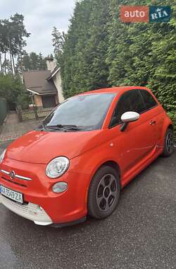 Хэтчбек Fiat 500e 2016 в 