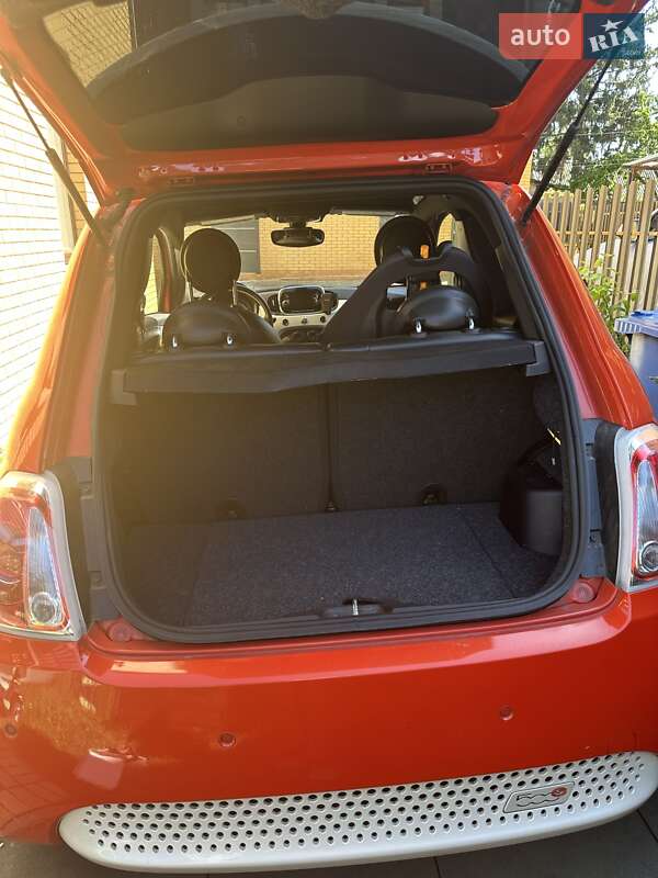 Хэтчбек Fiat 500e 2016 в Киеве