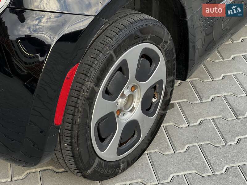 Хэтчбек Fiat 500e 2014 в Городке