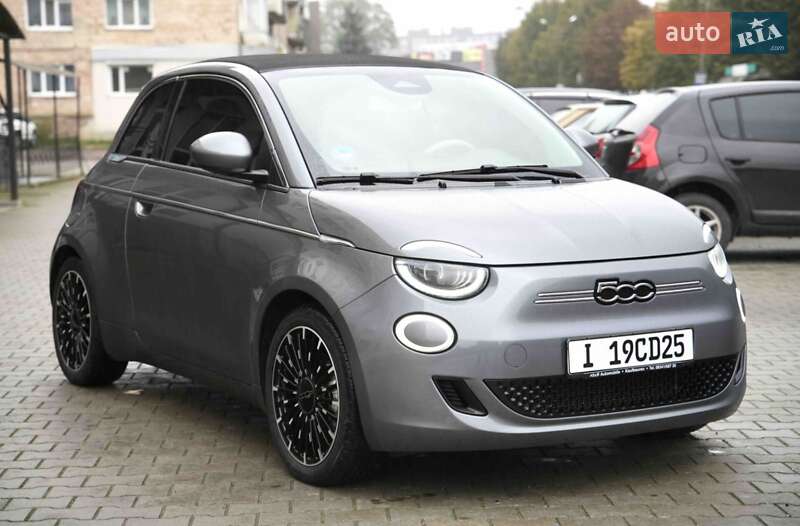 Кабриолет Fiat 500e 2022 в 