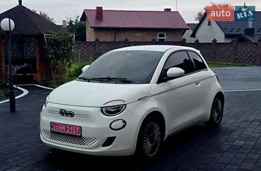 Хетчбек Fiat 500e 2023 в 