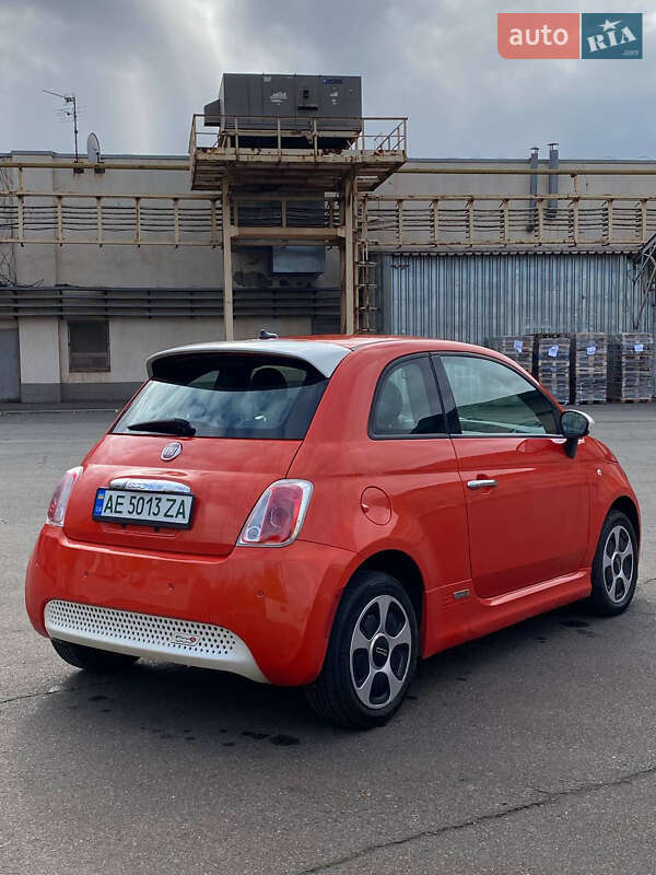 Хетчбек Fiat 500e 2015 в Кривому Розі фото 3 Хетчбек Fiat 500e 2015 в Кривому Розі